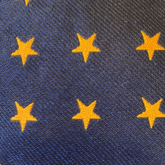 Paul Stuart navy tie with gold stars - Picture 2 of 4
